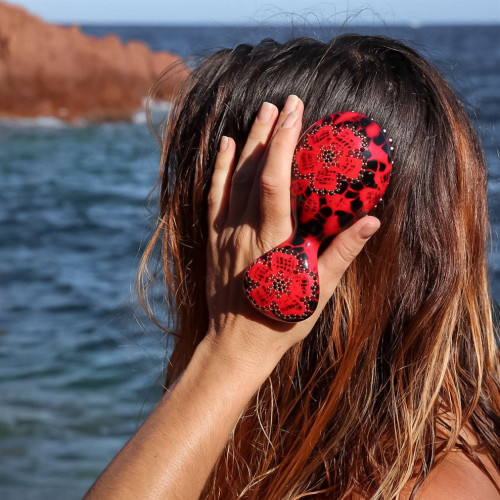 96156_1 - MC Davidian - Nana Brush Decorated with Spider MM