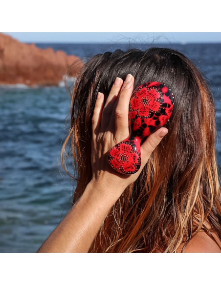 96156_1 - MC Davidian - Nana Brush Decorated with Spider MM 96156_1 - MC Davidian - Nana Brush Decorated with Spider MM