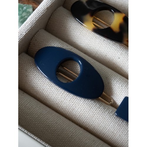 96184n - MC Davidian - Openwork Oval Hair Clip 2
