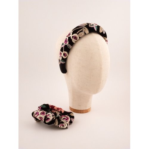 Black Velvet Roses Scrunchie
