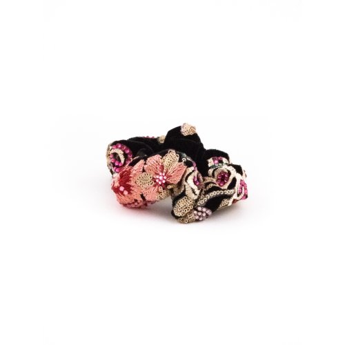 Black Velvet Roses Scrunchie - [Product category] handmade in France.